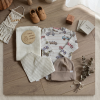 Prezent na baby shower dla niemowlaka auta