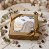 Prezent na baby shower dla niemowlaka auta
